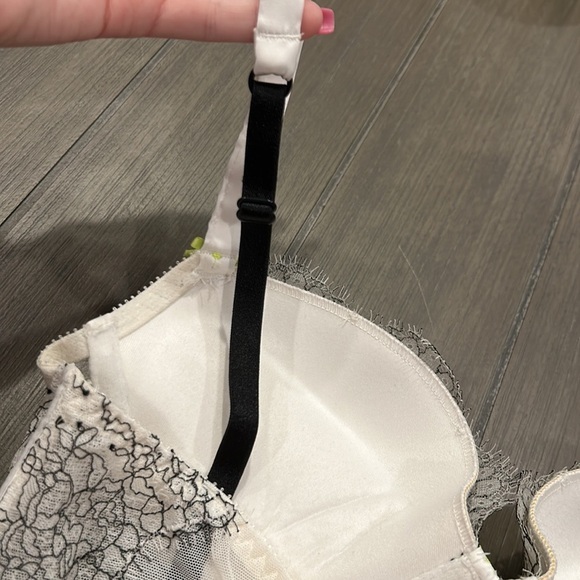 Victoria’s Secret Very Sexy Push Up Longline Bra - Picture 4 of 9